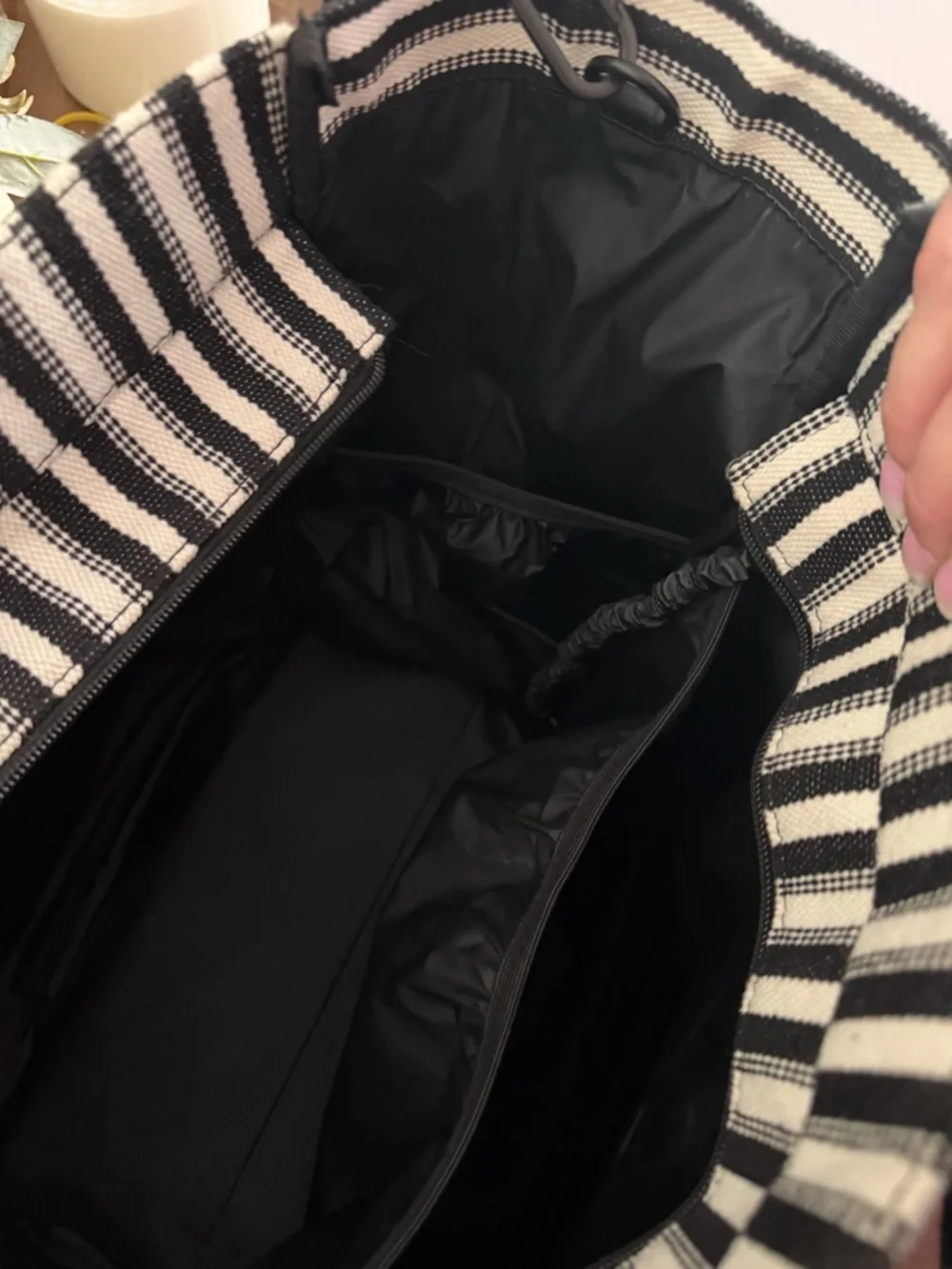 BÉIS Vacation Tote - Limited Edition - Picture 7 of 7